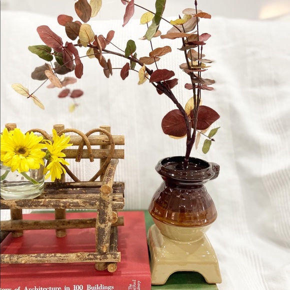 Three tones decorative trio of vases and tea pot - Picture 4 of 12